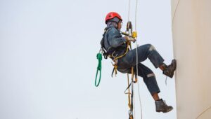 Travail en hauteur et utilisation des équipements de protection individuelle